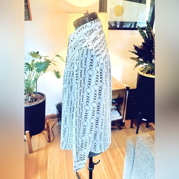 Banana Republic Ivory and Bronze/Gold Button Down Blouse Size XS - Picture 1 of 5